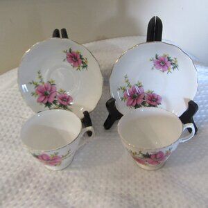 2 Matching Cup's & Saucers Royal Osborne
